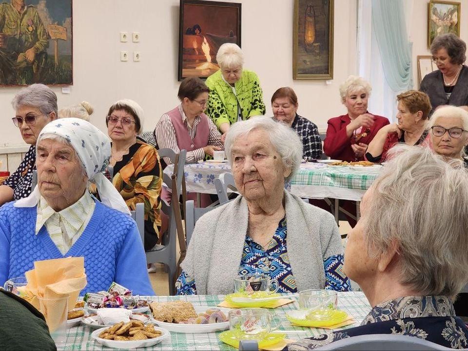 Торжественная встреча поколений прошла в Луховицах в честь 80-летия Победы