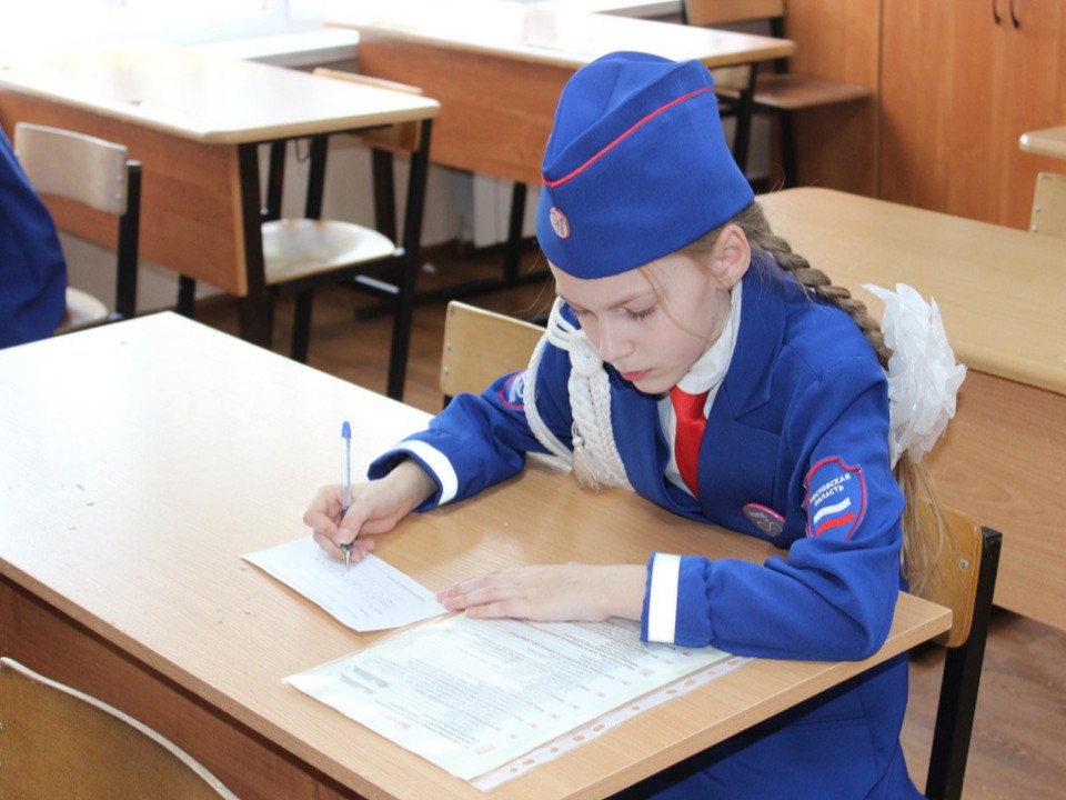 Школьники Лыткарина выяснили, кто из них лучше знает правила дорожного движения