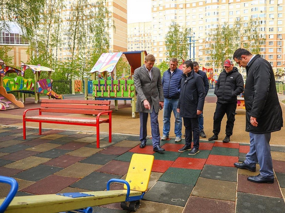 В Раменском отремонтировали детскую площадку на улице Крымская