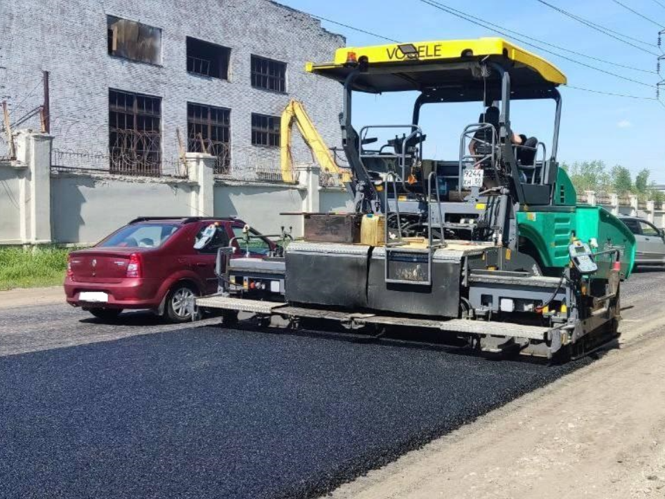 В Электростали ремонтируют дорогу на Железнодорожной улице