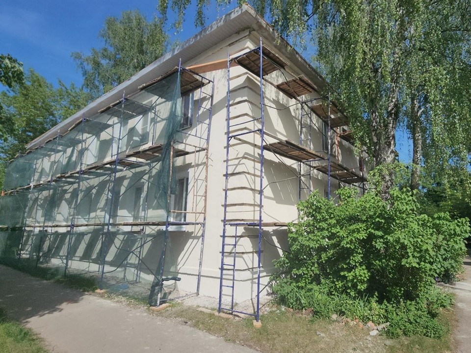 На Новослободской ремонтируют фасады и кровли многоквартирных домов