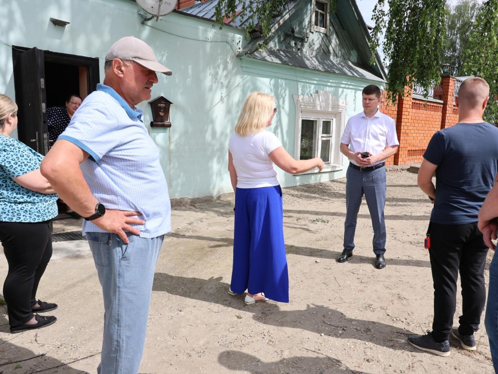 Администрация Павловского Посада работает над решением проблем с водоотведением и безопасностью дорожного движения
