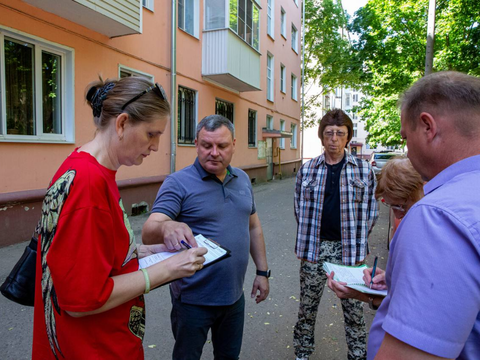 В доме на ул. Холодова в Подольске благоустроят территорию после земляных работ