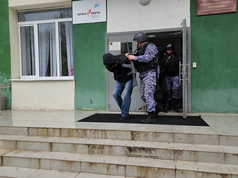 В школах Лосино-Петровского провели учебную эвакуацию