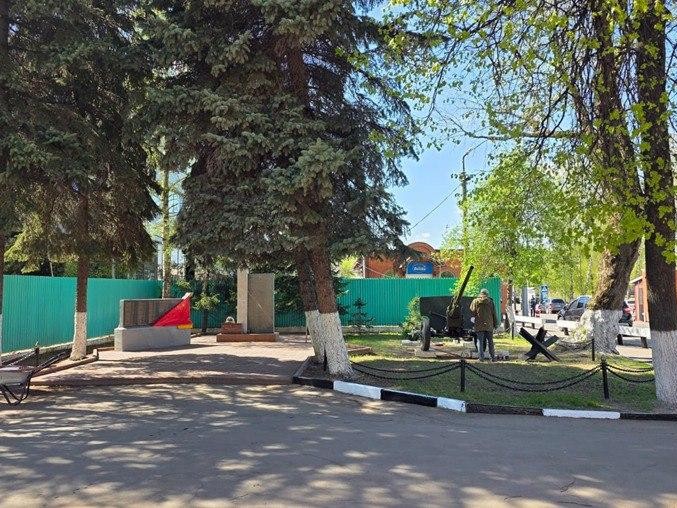 Дороги к мемориалам в Люберцах привели в порядок перед Днем Победы