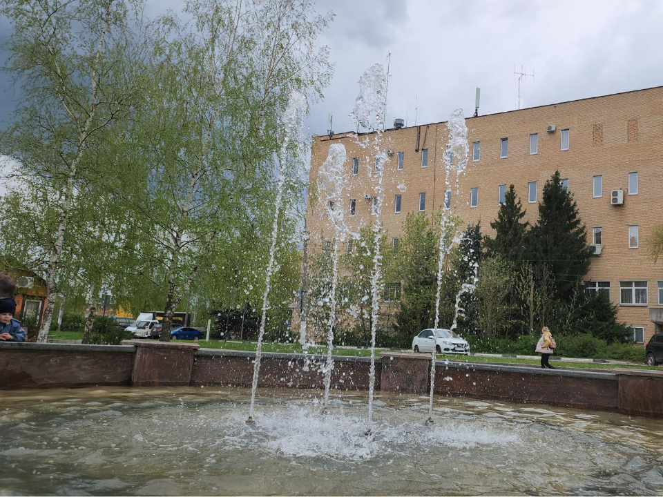 Фонтан заработал на бульваре Ларюшина