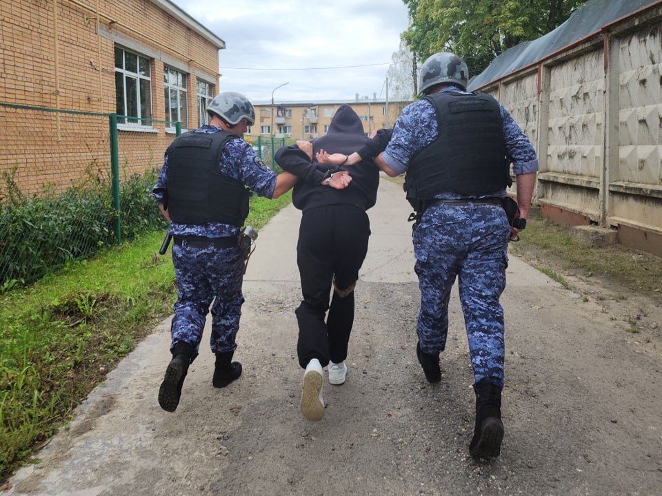 В Балашихе задержали молодых людей за распространение провокационных видеороликов