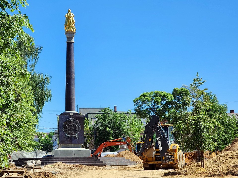 Срок окончания реконструкции сквера Бугрова назвали власти
