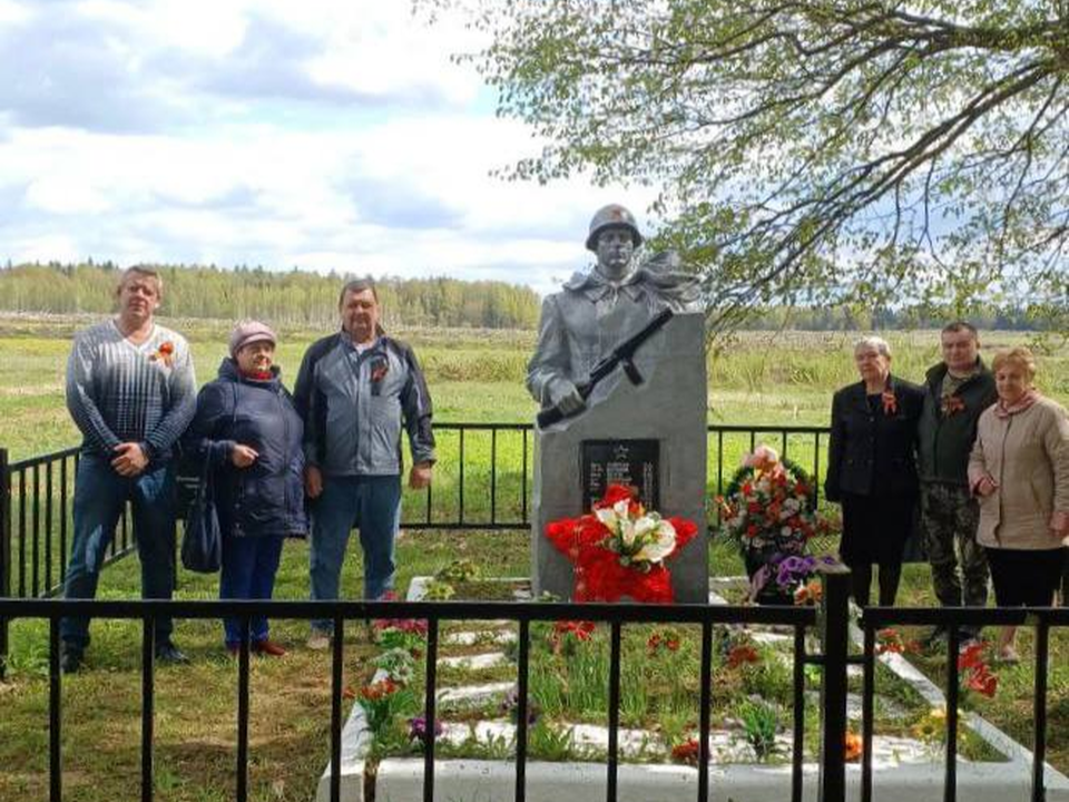 В деревне Голубцово привели в порядок братскую могилу советских бойцов