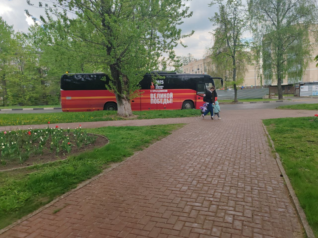 «Автобус Победы» знакомит дзержинцев с событиями и фактами Великой Отечественной войны