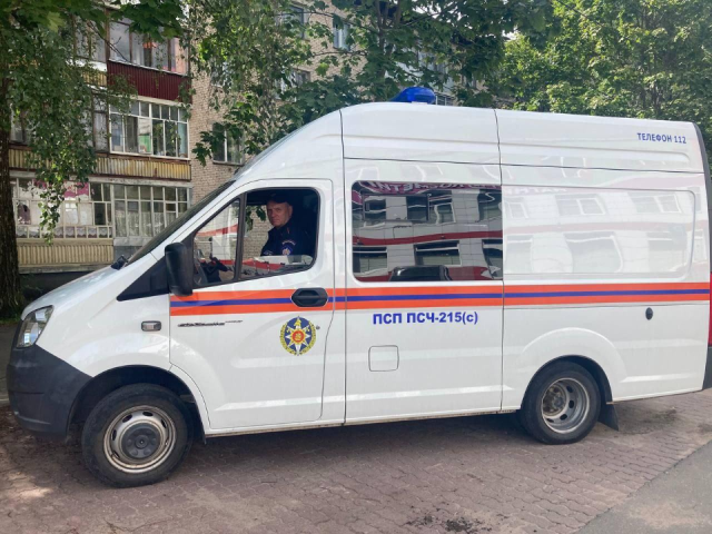 Спасатели помогли в транспортировке 83-летнего пенсионера с сердечной недостаточностью