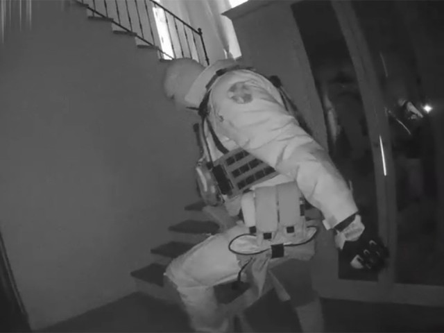Росгвардия обнародовала кадры задержания мошенников в Коломне