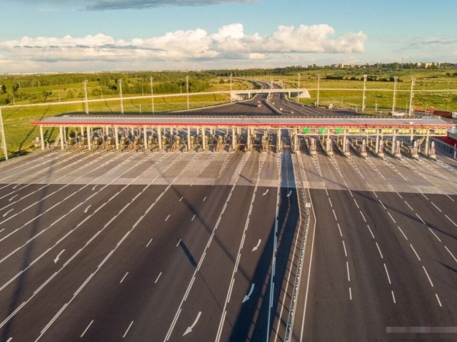 Специальные тарифы ввели до 19 октября на трассе М-11 для легковых авто
