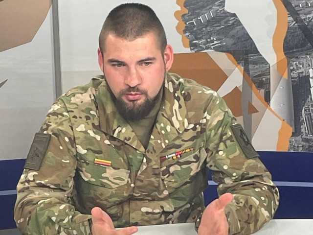 Встреча с участником СВО Евгением Гомляковым прошла в Красногорске
