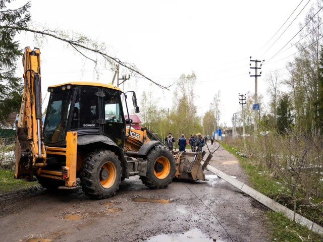 В Талдоме восстановили электроснабжение еще в восьми населенных пунктах