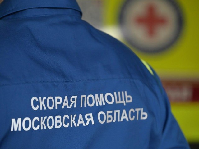Житель Балашихи напал на женщину и скинул ее с лестницы магазина