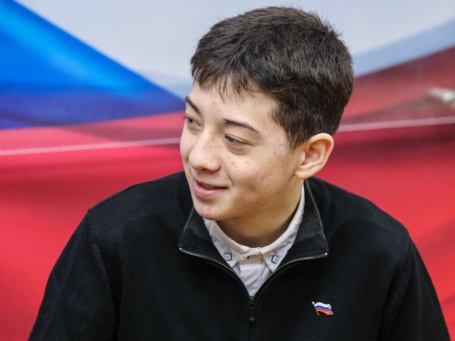 Медалью МЧС наградили в Красногорске Ислама Халилова, спасшего людей в «Крокусе»