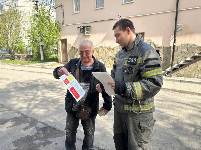 Спасатели напомнили жителям Раменского округа о правилах пожарной безопасности