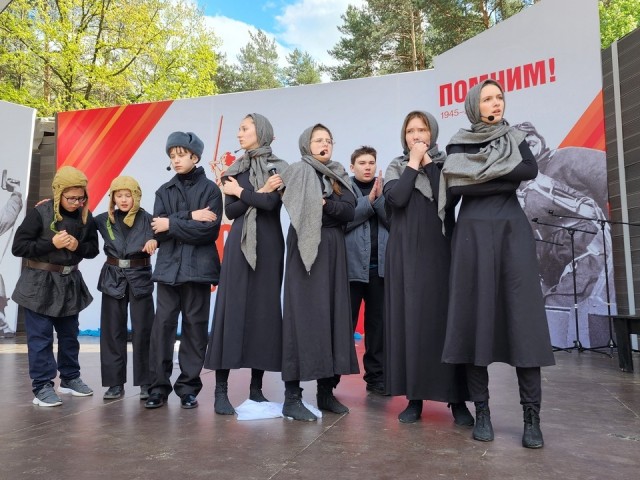 Народный коллектив поставил в Домодедово спектакль о детстве в блокадном городе