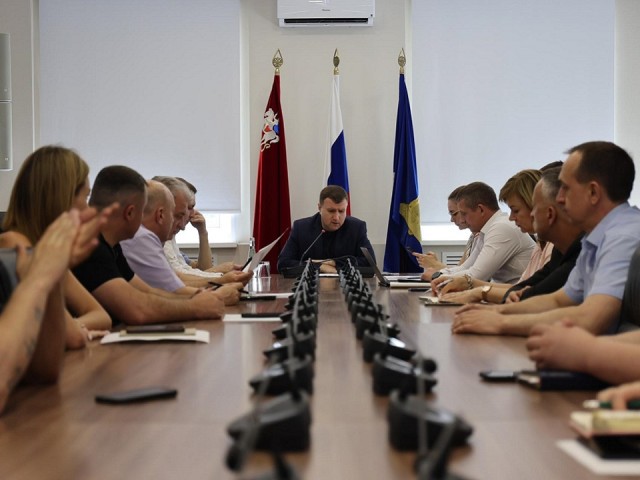 В Реутове обсудили подготовку к зиме на еженедельном часе ЖКХ
