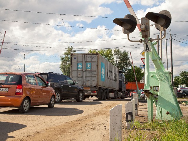 В Коломне на полтора дня закроют железнодорожный переезд