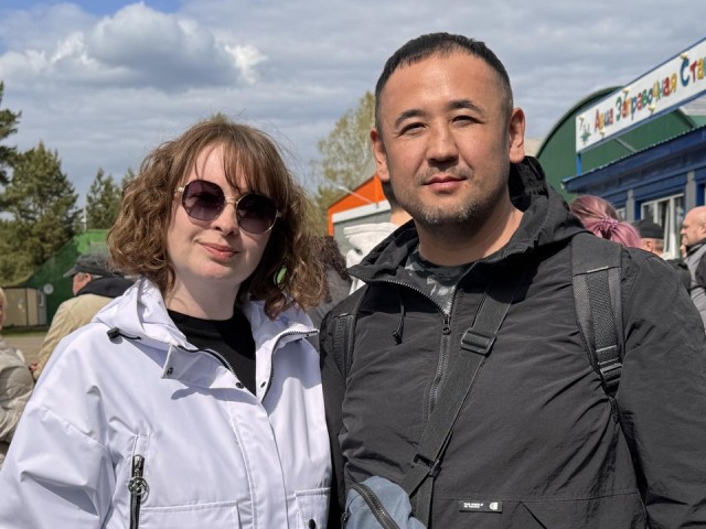 Семья из Казахстана специально приехала в Россию отпраздновать День Победы
