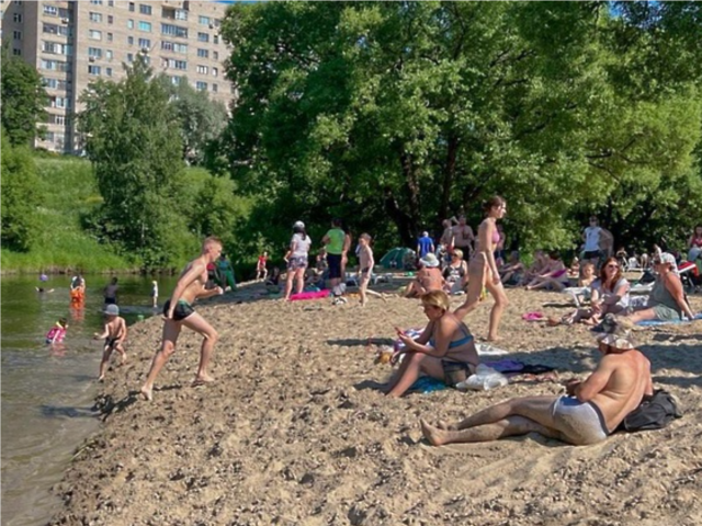 Пляжный сезон официально стартовал в Истре
