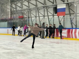 Выручка школы фигурного катания вдовца Заворотнюк выросла в 2024 году