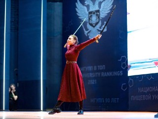 Подольчан приглашают 5 мая посмотреть выступления мастеров фланкировки шашкой