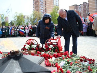 Жителей Лосино-Петровского поздравили с Днем Победы