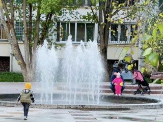 «Теперь гулять еще приятнее»: в Раменском запустили восемь фонтанов