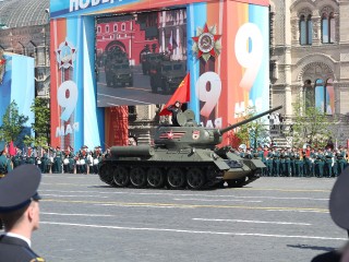 Курсанты из Химок прошли по Красной площади на Параде Победы