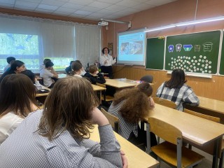 В Реутове прошел экоурок о раздельном сборе мусора для восьмиклассников