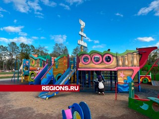На самой популярной детской площадке Солнечногорска корабль стал «мультяшным»
