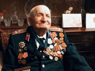 Ветеран Александр Шитов стал почетным гражданином Подольска