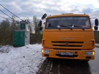 Полтысячи энергетиков днем и ночью возвращают свет жителям Дмитрова