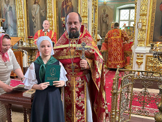 Выпускники воскресной школы Тихвинского храма получили свидетельства в Ступине