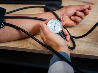 Врач указала на не очевидную, но серьезную опасность гипертонии