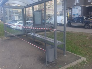 Остановку на улице Строителей в Лосино-Петровском привели в порядок