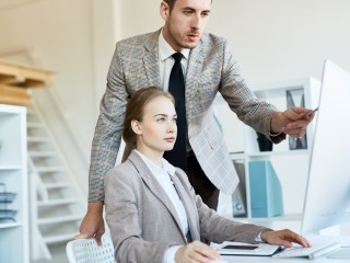 Работодателей обяжут возмещать работникам расходы на личное оборудование