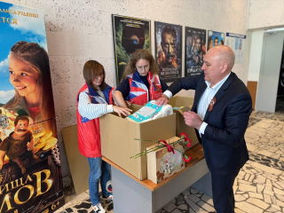 Необходимые на фронте вещи собрали в Ленинском округе для бойцов СВО