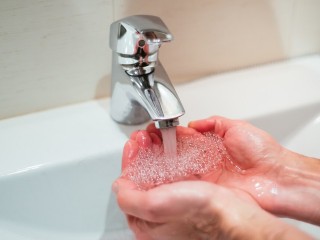 Горячую воду вернут в 12 домов Долгопрудного после завершения ремонтных работ