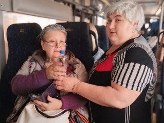 В Волоколамске пассажирам автобусов бесплатно раздают воду из-за жары