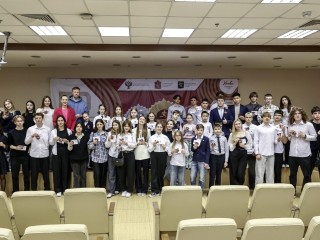 Школьники из Химок прошли ГТО и получили золотые значки