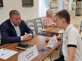 Руководство округа Луховицы пригласило студентов на открытый разговор