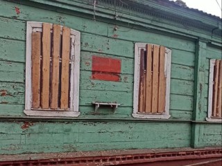 Пропавшую в Сергиевом Посаде памятную доску Героя СССР Жеребина нашли в школе