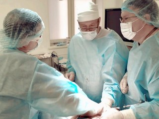 Врачи Долгопрудного спасли химчанина с сильными болями в животе