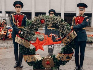 Подольские кадеты возложили цветы к мемориалу на Поклонной горе