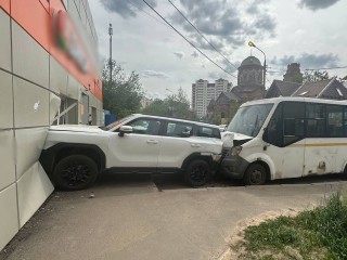 Полиция разбирается в обстоятельствах ДТП с автобусом в Лобне