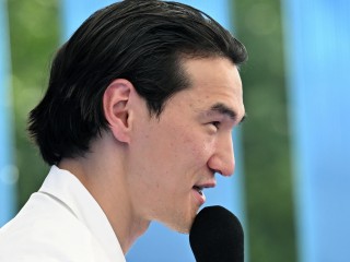 СМИ: комика из Казахстана задержали в Шереметьево за нарушение миграционного законодательства